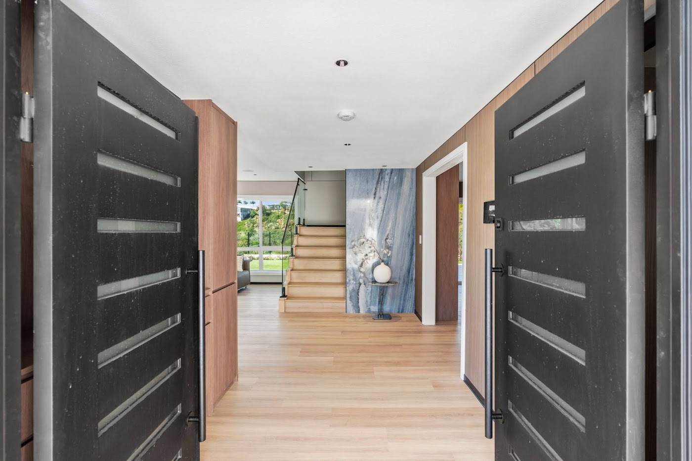 After renovation: 525 E Avenida San Juan, San Clemente, CA, photo 05