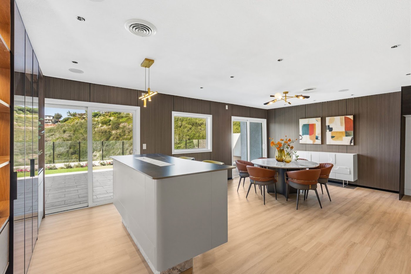 After renovation: 525 E Avenida San Juan, San Clemente, CA, photo 17