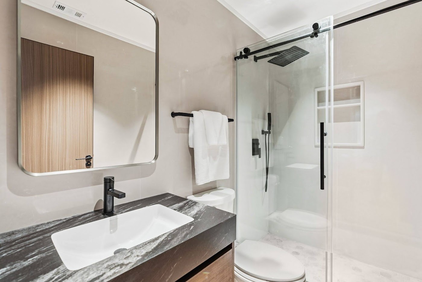 After renovation: 525 E Avenida San Juan, San Clemente, CA, photo 26