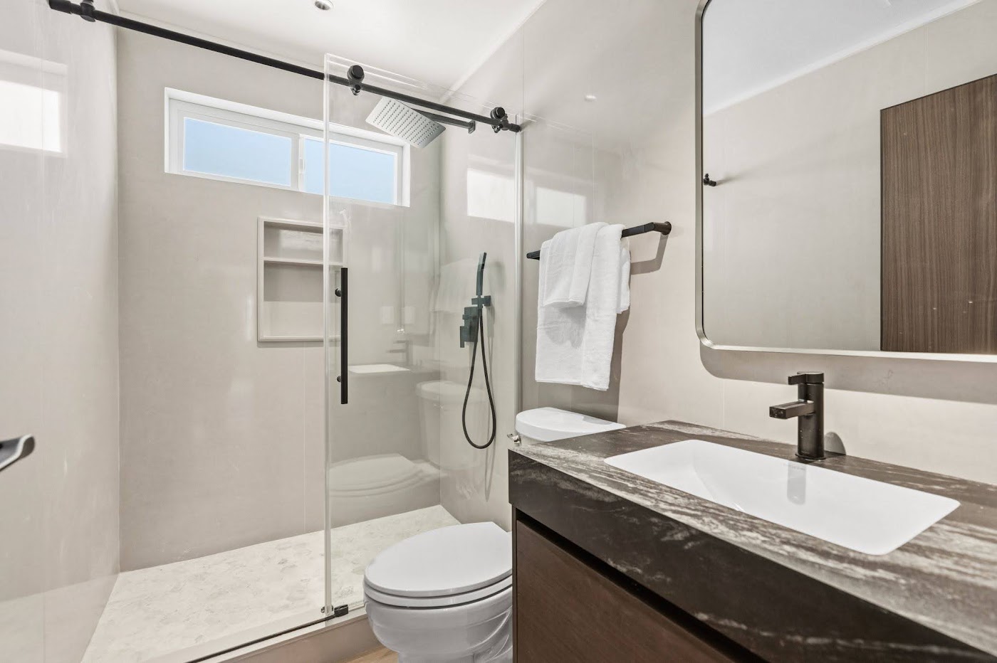 After renovation: 525 E Avenida San Juan, San Clemente, CA, photo 31