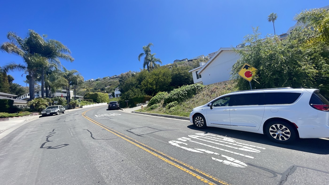Before renovation: 525 E Avenida San Juan, San Clemente, CA, photo 07