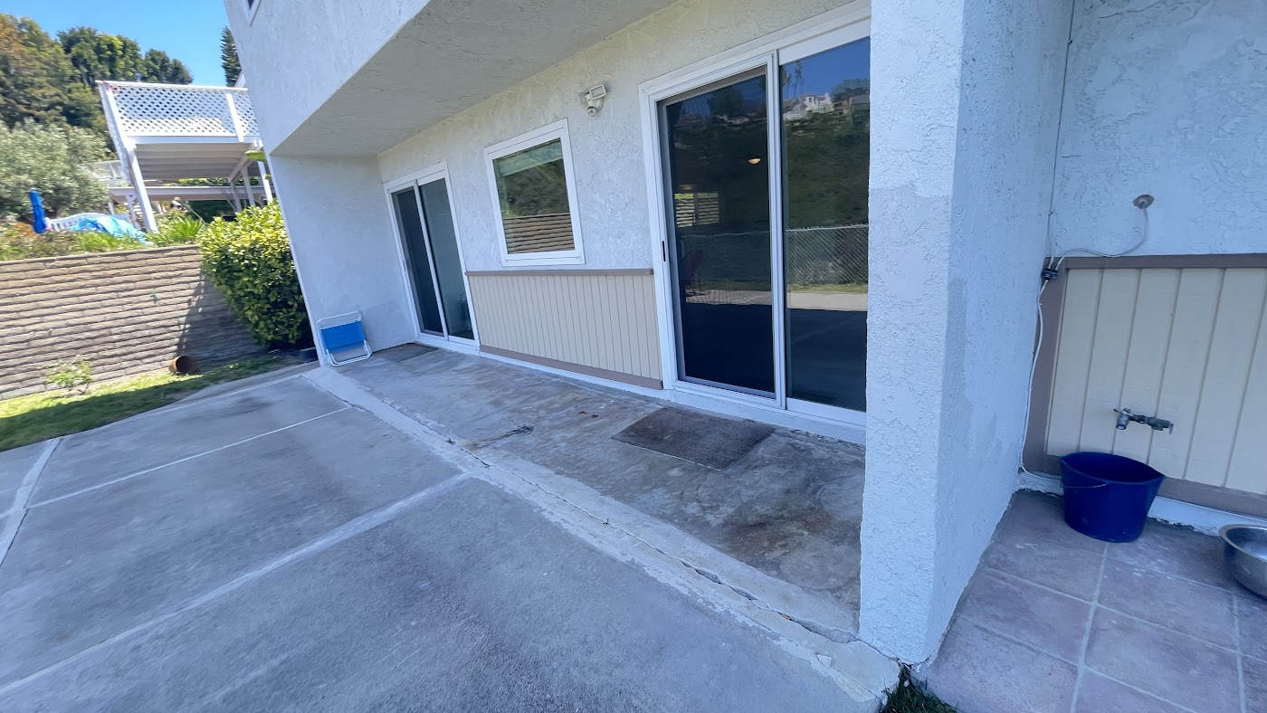 Before renovation: 525 E Avenida San Juan, San Clemente, CA, photo 11