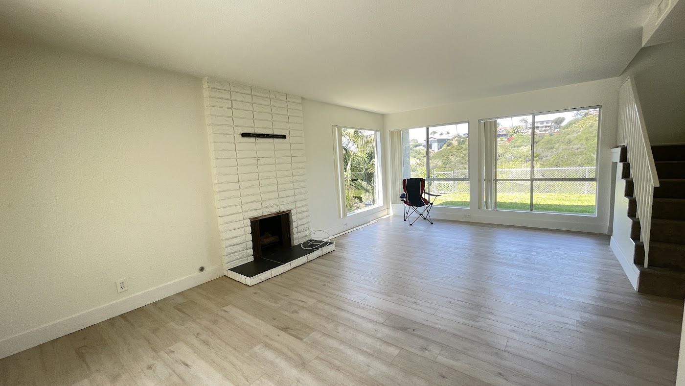 Before renovation: 525 E Avenida San Juan, San Clemente, CA, photo 16