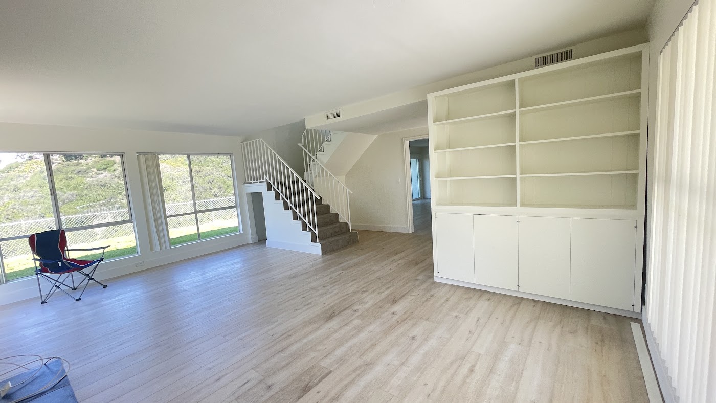 Before renovation: 525 E Avenida San Juan, San Clemente, CA, photo 17