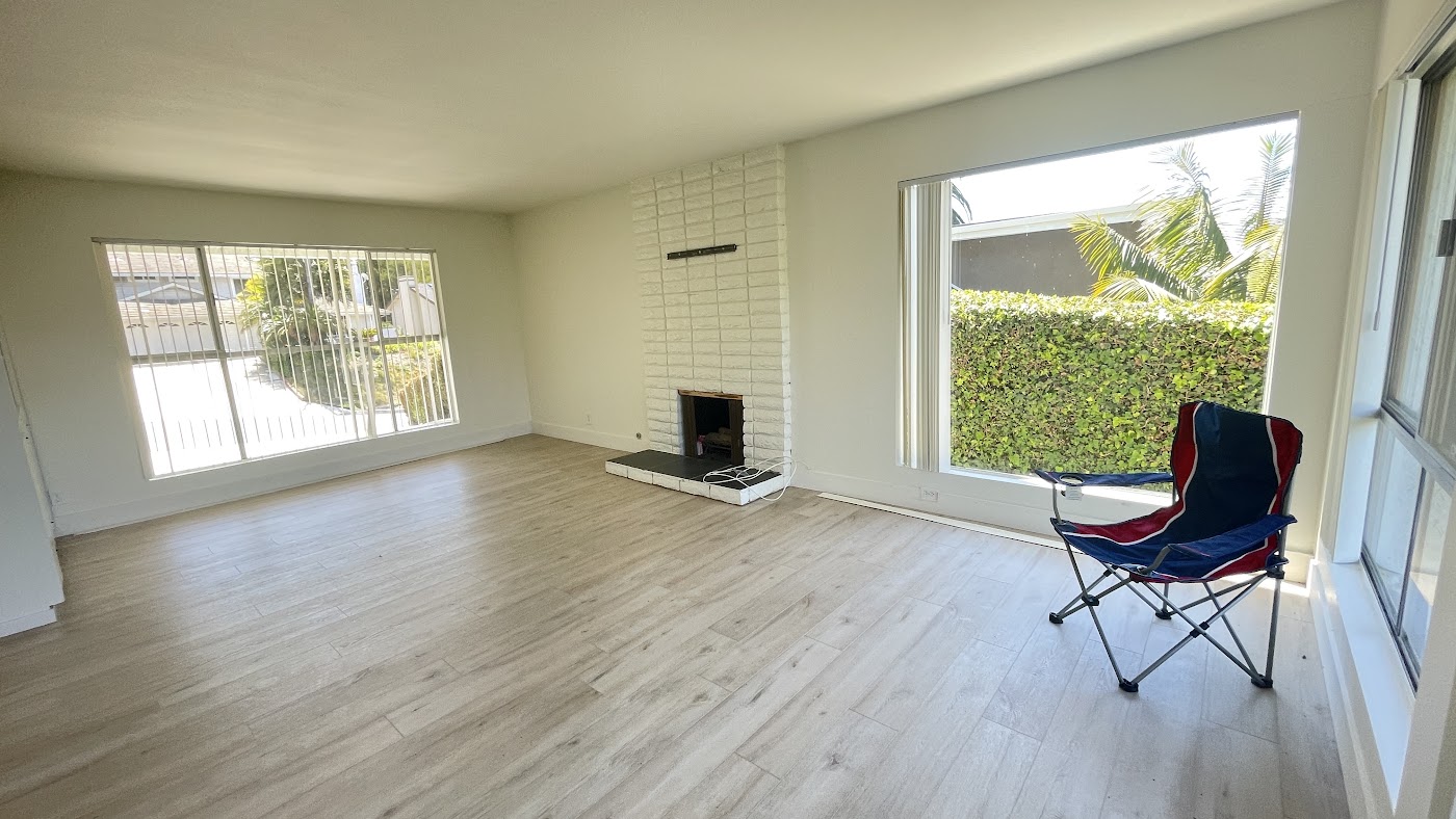 Before renovation: 525 E Avenida San Juan, San Clemente, CA, photo 19
