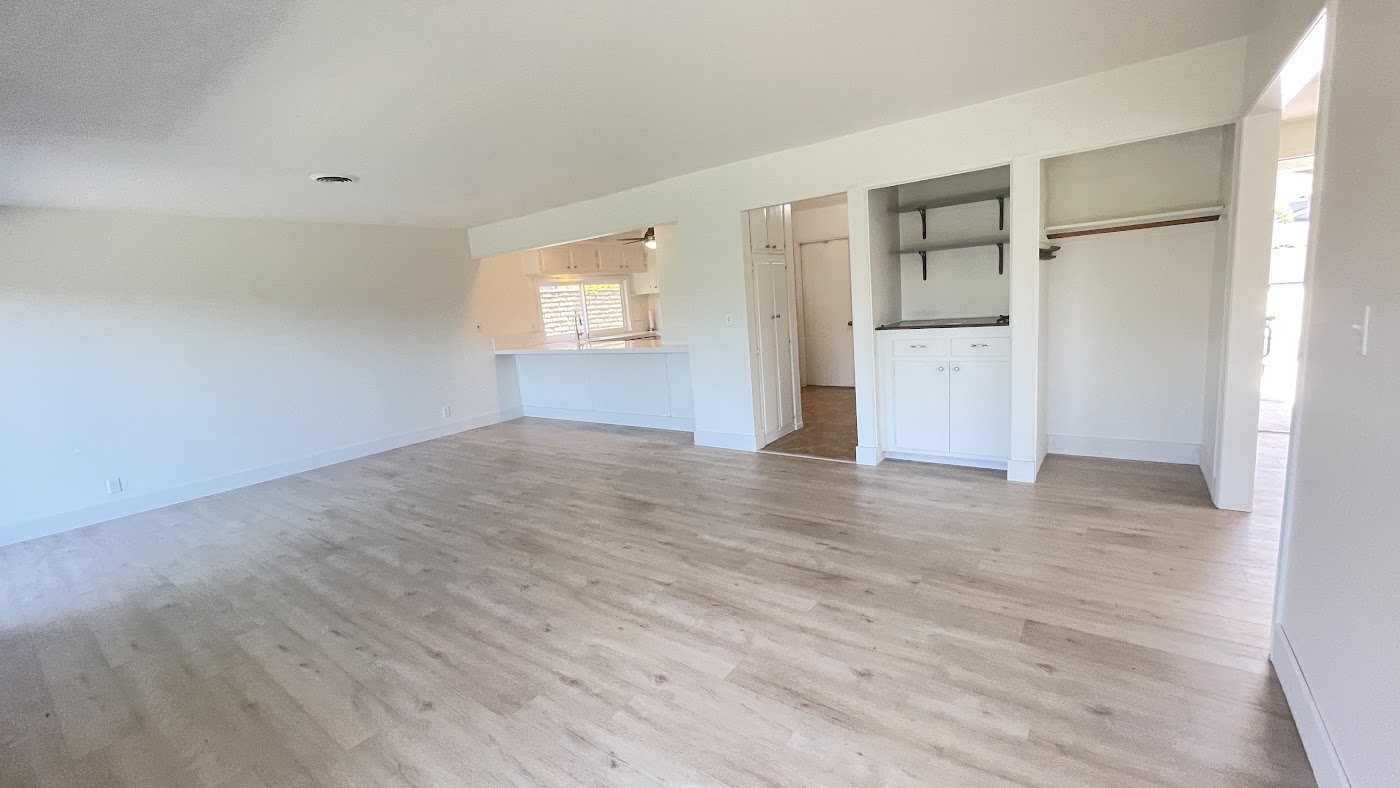 Before renovation: 525 E Avenida San Juan, San Clemente, CA, photo 23