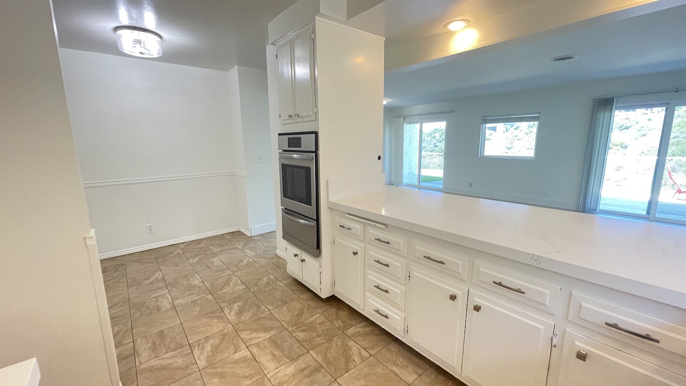 Before renovation: 525 E Avenida San Juan, San Clemente, CA, photo 30