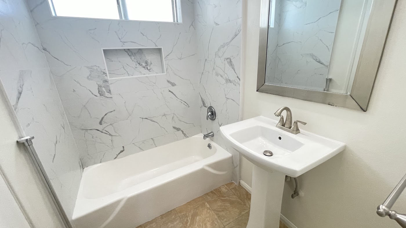 Before renovation: 525 E Avenida San Juan, San Clemente, CA, photo 31