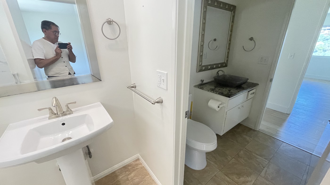 Before renovation: 525 E Avenida San Juan, San Clemente, CA, photo 32