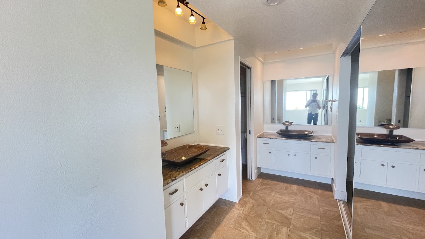Before renovation: 525 E Avenida San Juan, San Clemente, CA, photo 49