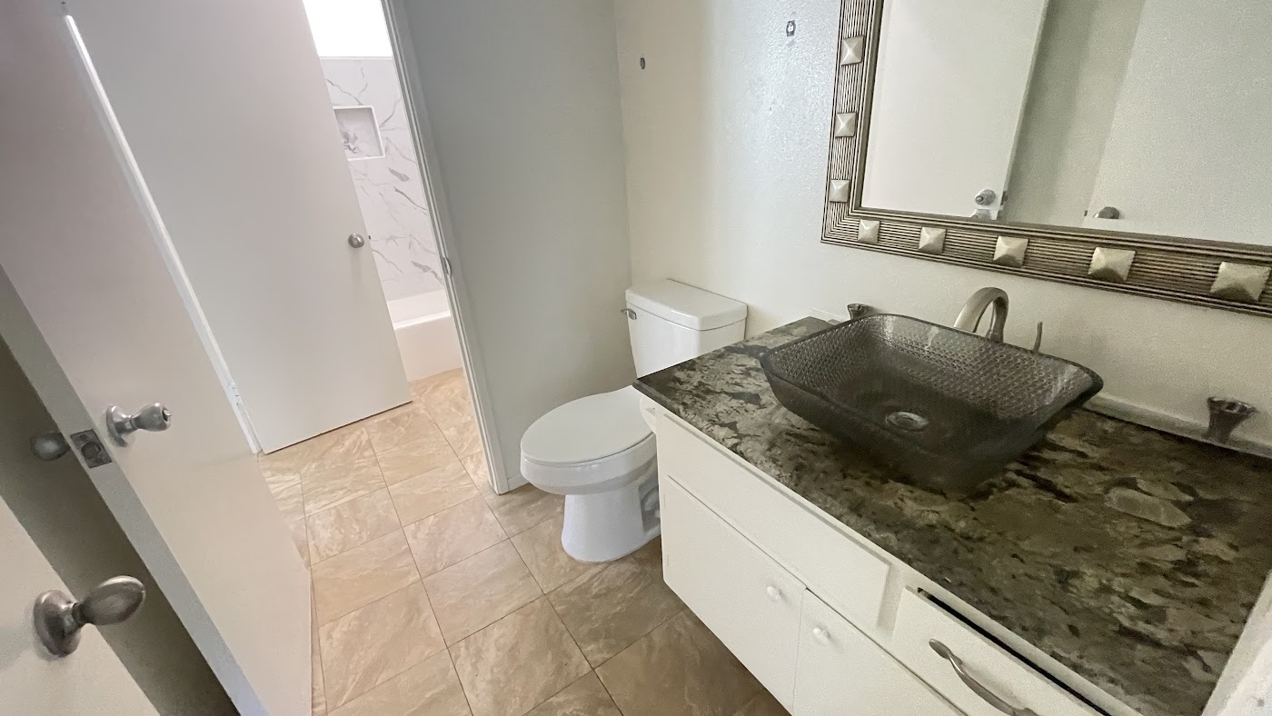 Before renovation: 525 E Avenida San Juan, San Clemente, CA, photo 54